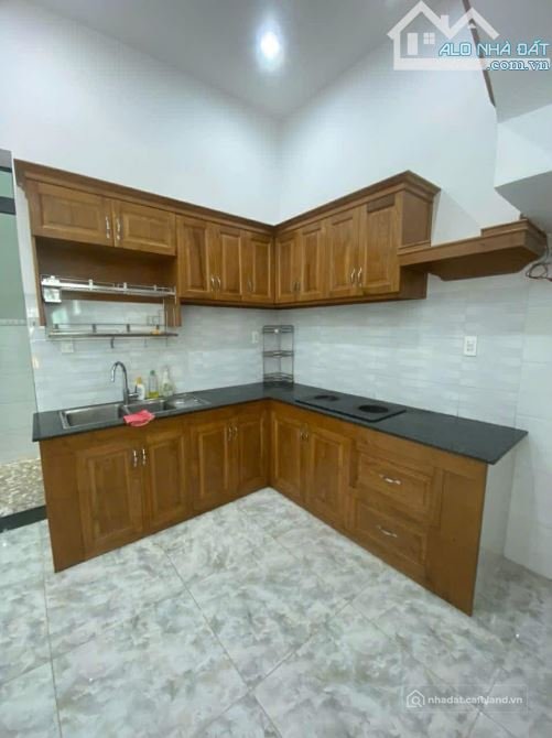 Bán nhà riêng: Bán nhà 1T1L Ngô Đức Kế dt 45m hẻm ô tô giá 5y