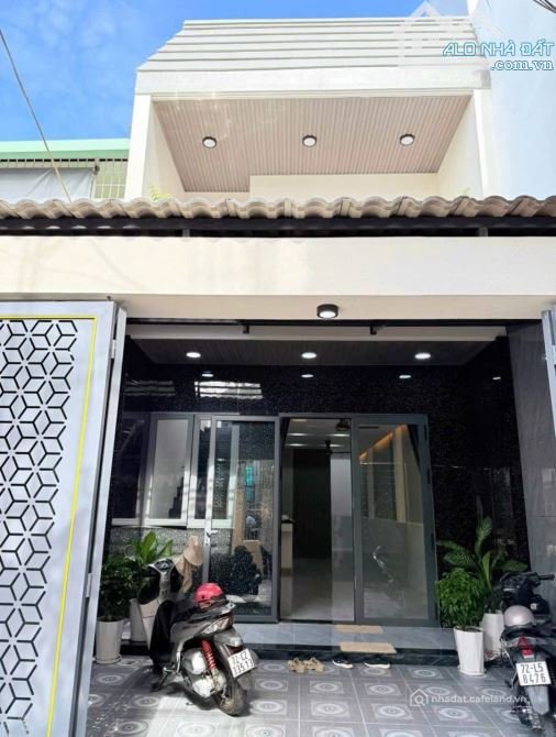 Bán nhà riêng: BÁN NHÀ 1 TRỆT 1 LẦU GARA Ô TÔ ĐƯỜNG RỘNG 4 MÉT GẦN BÃI SAU [ 5 x