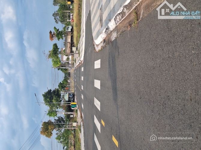 Bán đất thổ cư: Chủ ngộp cắt lỗ bán gấp đất Lan Anh 7 đường 28 Hòa Long 133m2/1t