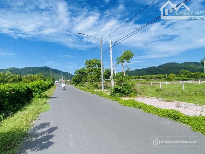 Bán đất thổ cư: BÁN 2 LÔ LIỀN KỀ VEN BIỂN PHƯỚC HẢI