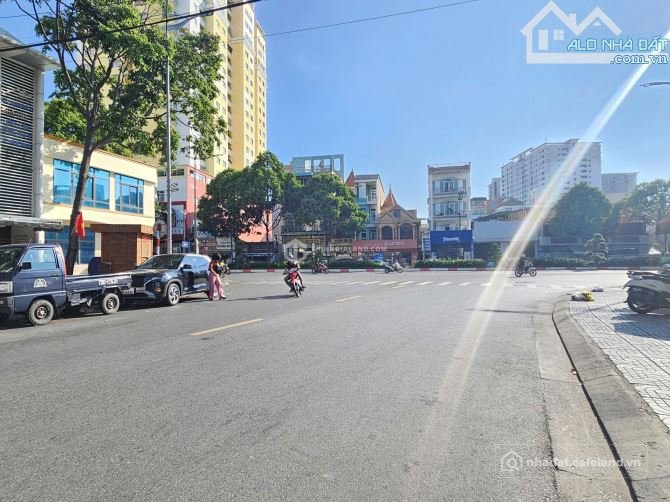 Bán nhà riêng: Chỉ 14,95 tỷ sở hữu căn nhà 1 trệt 3 lầu mặt tiền Bình Giã có dòn