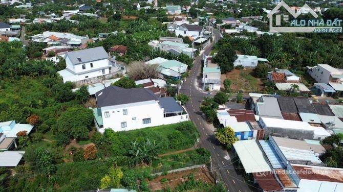 Bán đất thổ cư: Lô Góc Cực Đẹp TT Đất Đỏ- Trung Tâm Dân Cư