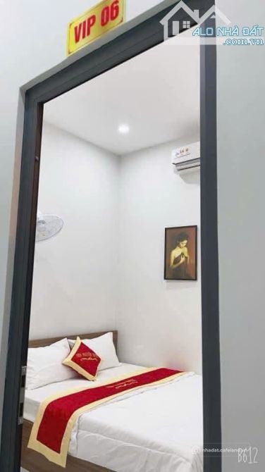 Bán nhà hàng - Khách sạn: CHỈ 9.5 TỶ CÓ NGAY CĂN KHÁCH SẠN MẶT TIỀN 30-4 VŨNG TÀ