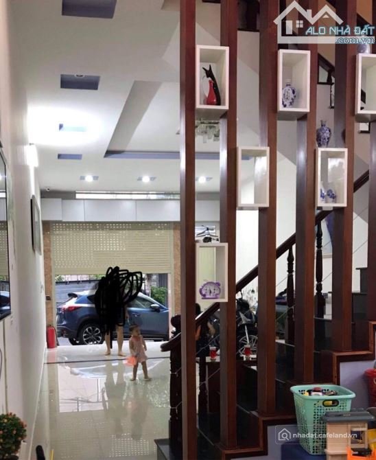 Bán nhà riêng: CHỈ 9.6 TỶ CÓ NGAY CĂN NHÀ ĐẸP KIÊN CỐ MẶT TIỀN HOÀNG VĂN THÁI VŨ