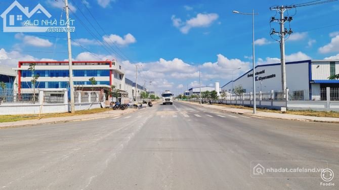 Bán đất thổ cư: Bán gấp MT đường nhựa TT Đất Đỏ, Bà Rịa Vũng Tàu (gần ngay khu c