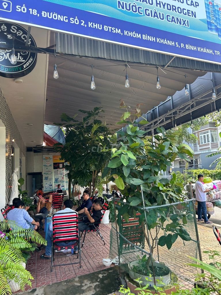 Bán nhà riêng: Nền gốc đang bán Coffee sân vườn Bình Khánh 5 Sao Mai