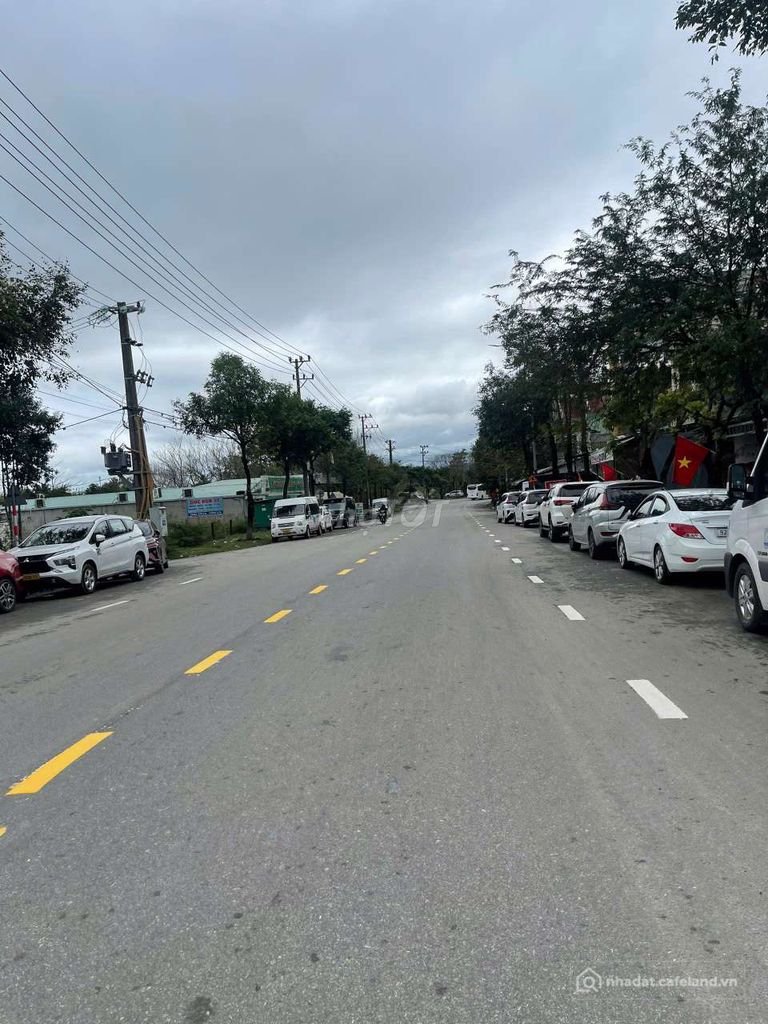 Bán đất thổ cư: Sụp hầm đất tái định cư nam nhà vườn 92,9m2 gần khu thương mại t