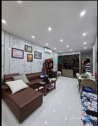 Bán nhà riêng: Bán nhà Trần Quốc Thảo khu dân trí cao Giá 1.95tỷ 42m2 an ninh HX