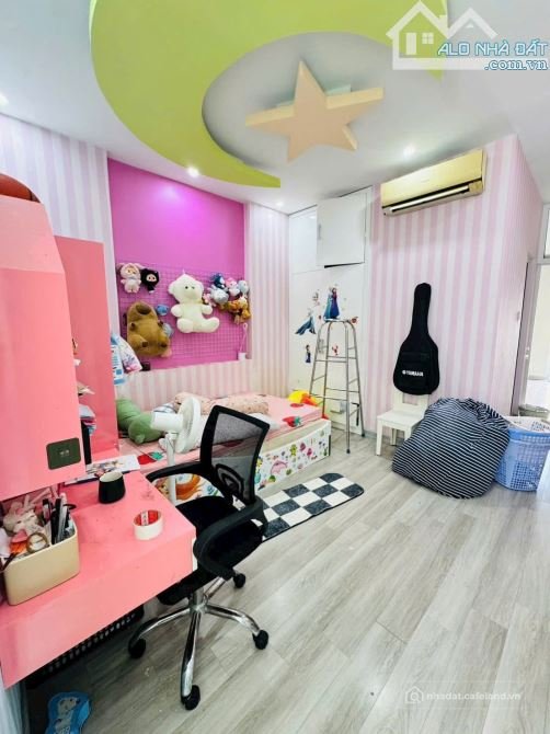 Bán nhà riêng: Chính Chủ Chuyển Đổi Định Cư Bán Nhà 1 Trệt 2 Lầu P8 Trung Tâm .T