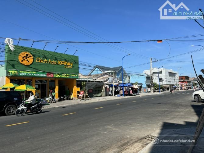 Bán nhà riêng: Bán nhà MT đường 997 ngay chợ, biển Lộc An-Phước Hải –TPHCM, 230m