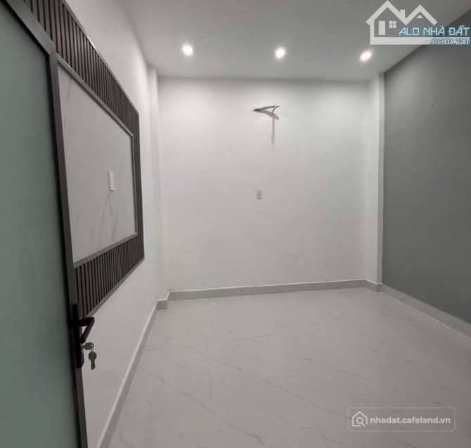 Bán nhà riêng: Bán nhà 1 trệt 1 lầu hẻm oto đường Ba Cu phường 4 thành phố Vũng 