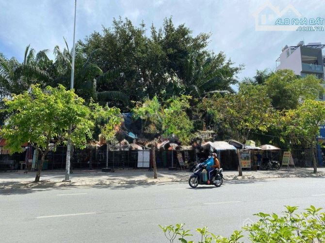 Bán nhà riêng: Cần tiền Định cư bán gấp-Mặt tiền Rừng Sát- DT : 25x200m-5100m2 f