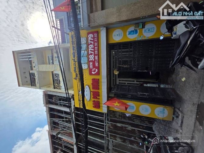 Bán nhà riêng: LÊ ĐÌNH CẨN- BÌNH TÂN- 4 X14- 3 TẦNG- 6,4 TỶ- HẺM XE HƠI