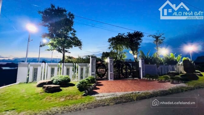 Bán biệt thự: CẦN BÁN VILLA GẦN BIỂN HỒ TRÀM