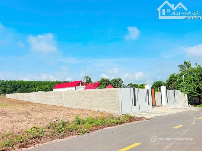 Bán đất thổ cư: BÁN ĐẤT XÃ ĐẤT ĐỎ - TP HỒ CHÍ MINH; KHU TOÀN NHÀ VƯỜN BIỆT THỰ 