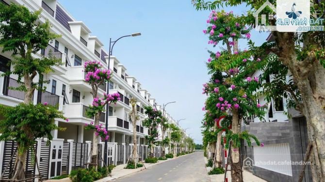 Bán biệt thự: GẤP! Bán lỗ Căn nhà phố thuộc dự án La vida Residences Khu đô thị 