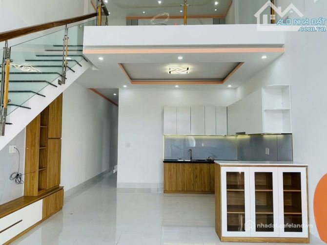 Bán nhà riêng:  LÊN CĂN NHÀ GÁC LỬNG MỚI XÂY NGAY TRONG TRUNG TÂM KHU DÂN CƯ T