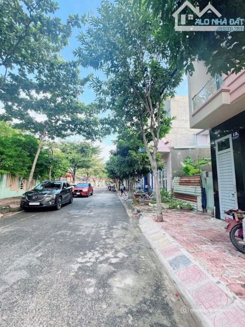 Bán đất thổ cư: Bán đất đối diện công trường thái bình khu đô thị chí linh tpbt