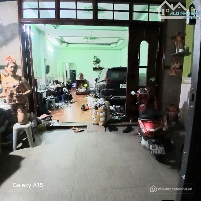 Bán nhà riêng: 7 tỷ thương lượng, nhà 3 tầng mặt tiền khu dân cư, diện tích : 5 