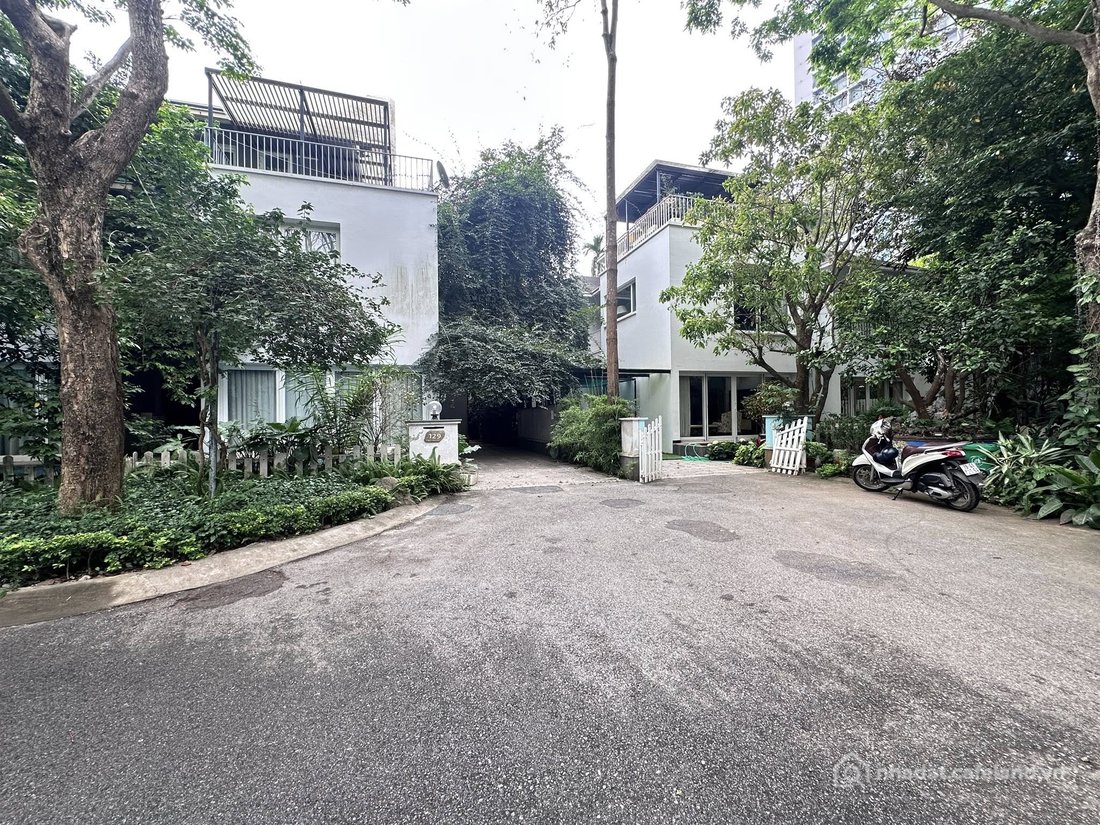 Bán biệt thự: Bán biệt thự khu đô thị Ecopark Hưng Yên, 428m2, xây 3 tầng, mặt t