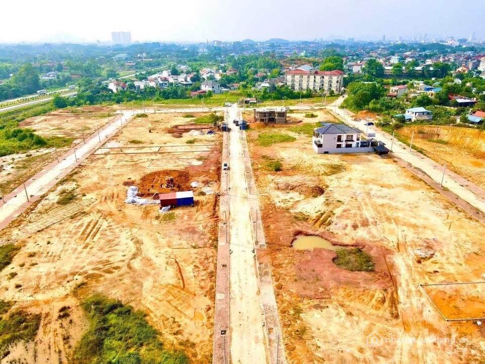 Bán đất thổ cư: Đất nền khu dân cư 11B Tân Lập, ường rộng 12m, đón lộc Đông Bắc