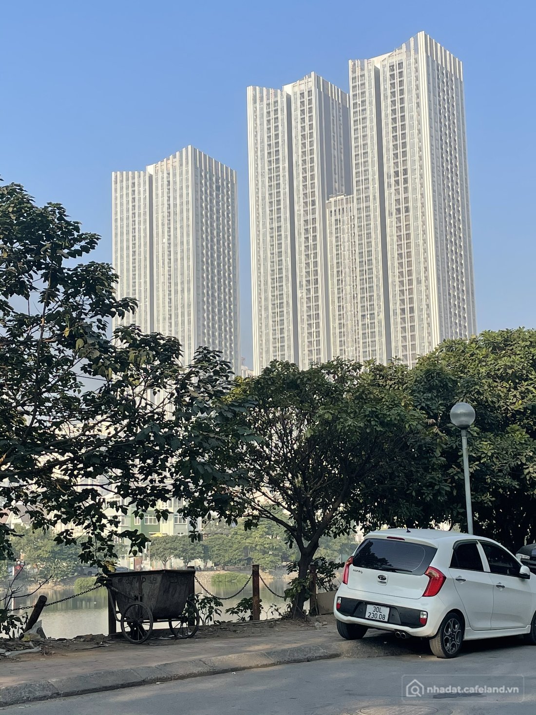 Bán căn hộ chung cư: Bán căn hộ cao cấp Grand Sunlake – diện tích 92m² – giá 7,5