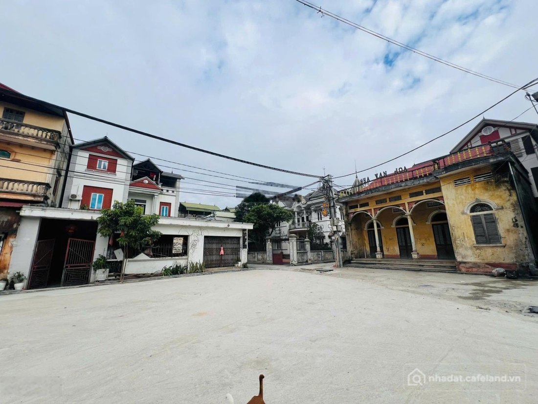 Bán đất thổ cư: Sẵn lô 53m2 tại Hà Phong, trục chính ô tô đi thoải mái, ngủ luôn