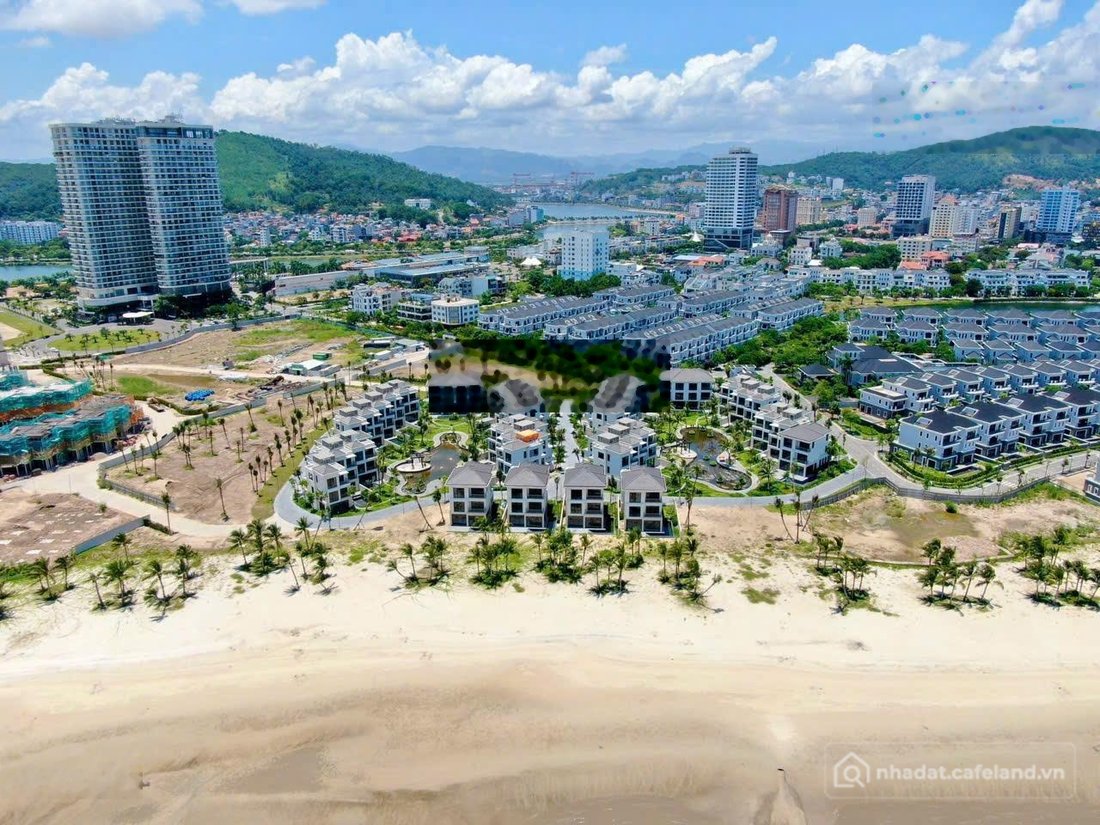 Bán biệt thự: Bán biệt thự Grand Bay Halong Villas, chỉ 35 tỷ, 215m2, view đẹp, 
