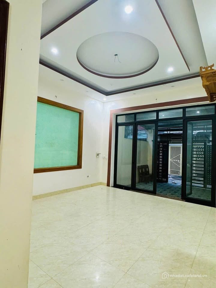 Bán nhà riêng: Bán nhà phường Đông Sơn, gần trường chuyên Lam Sơn - Mặt tiền 5m,