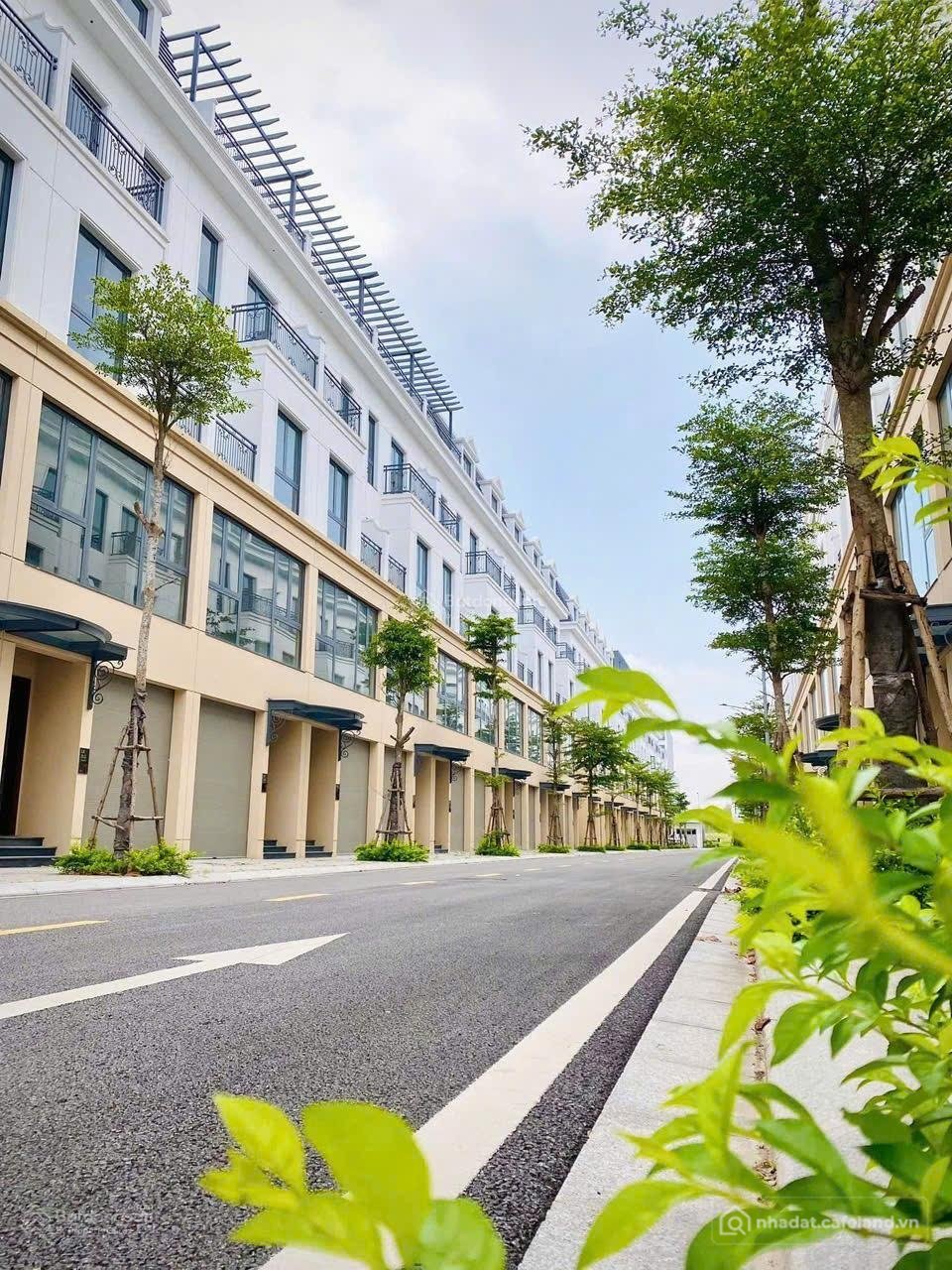 Bán biệt thự: Chính Chủ Cần Ban Gấp Căn Liền Kề 80m2 Tại Central Riverside Nhận 