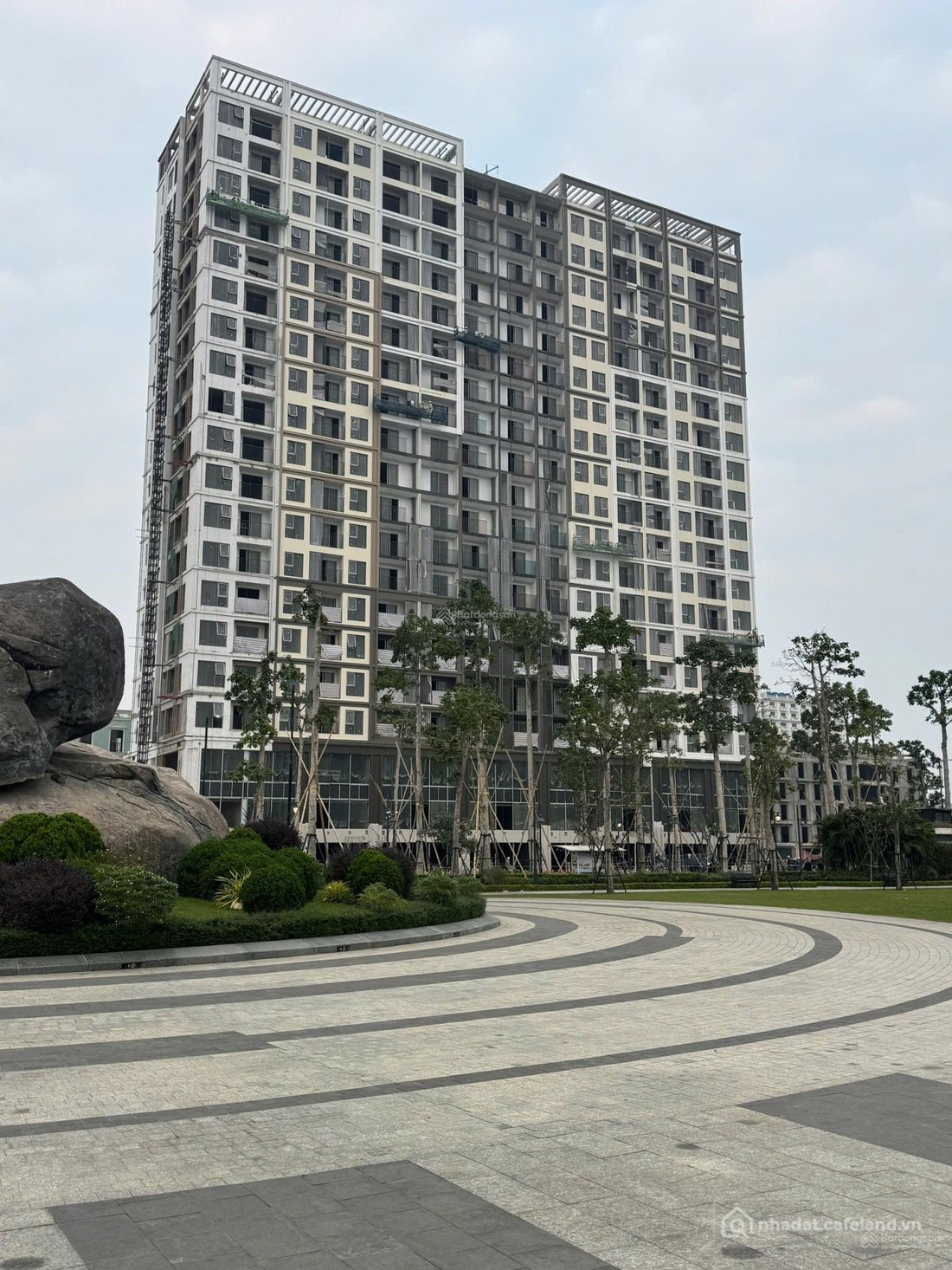 Bán căn hộ chung cư: Chính chủ bán căn 1Br + view quảng trường view pháo hoa, vi