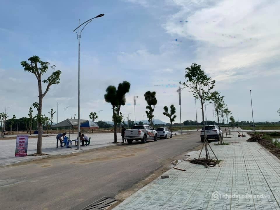 Bán đất thổ cư: Chính chủ, bán đất biệt thự Đông Sơn, Thanh Hóa, 180m2, view mặt