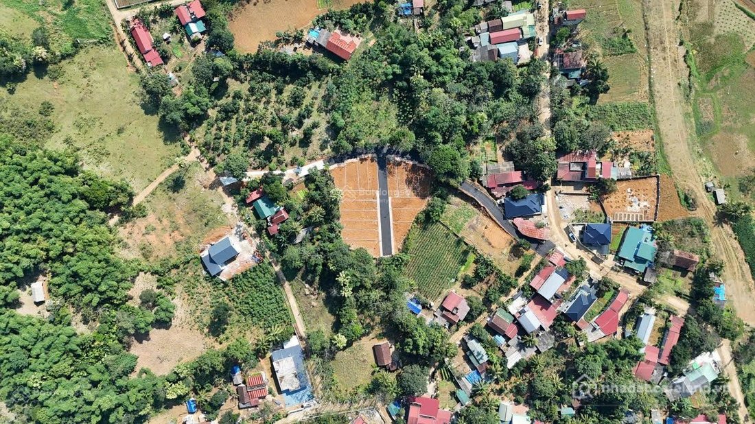 Bán đất thổ cư: Chỉ với giá hơn 4 trm2 sát ngay đường mòn hồ chí minh và khu côn