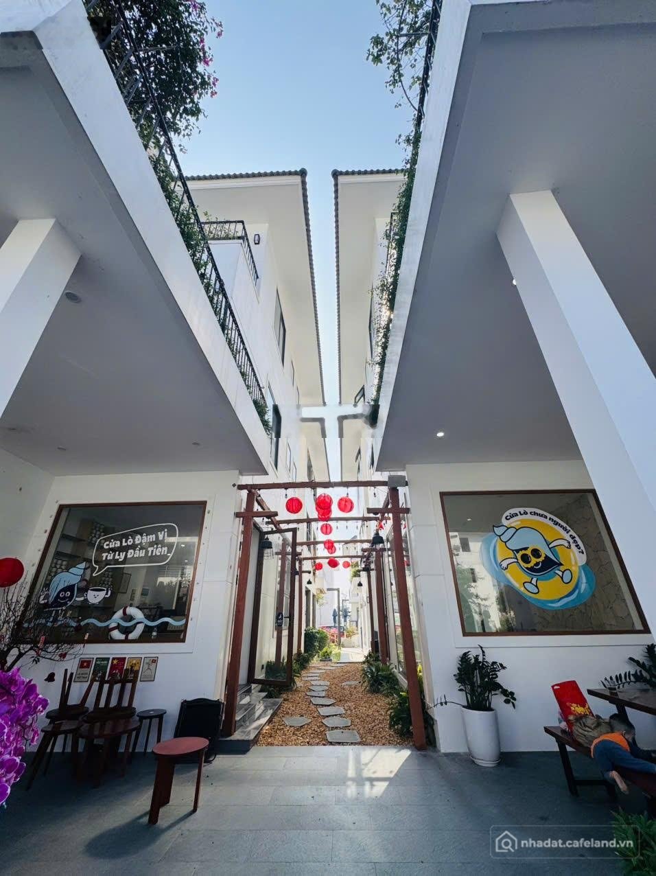 Bán biệt thự: Nhà vườn 3 tầng 175m2 đất trung tâm Cửa Lò . Cho thuê 8-10 triệu/1