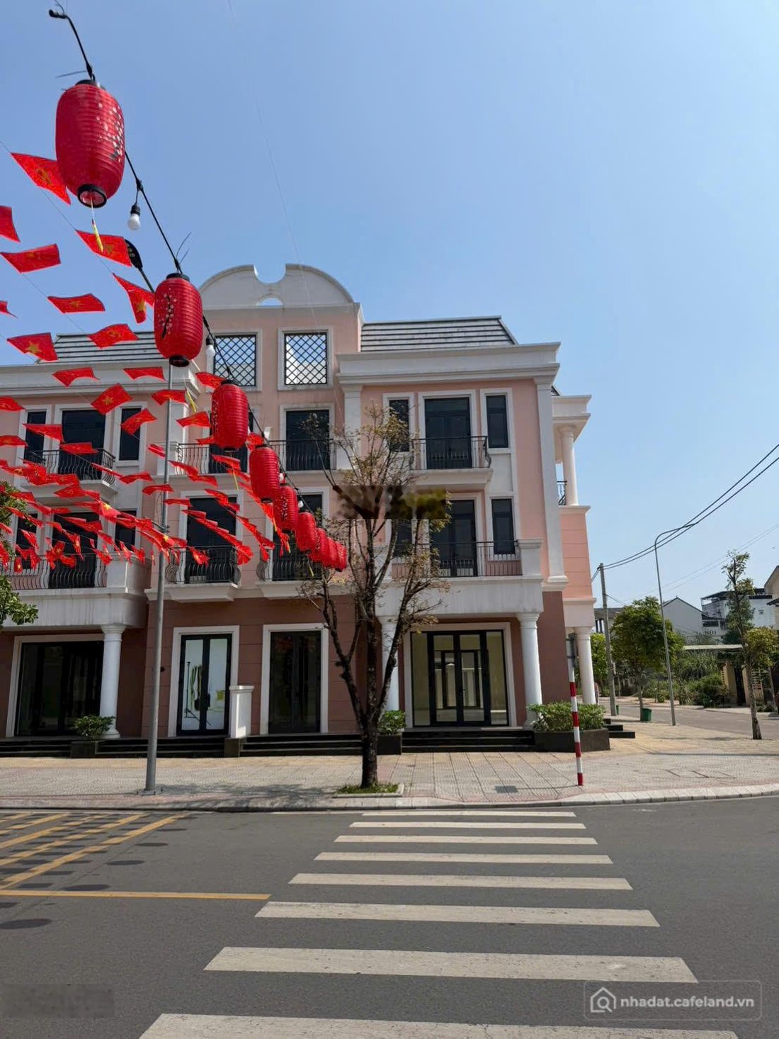 Bán nhà phố dự án: Shop Royal Park giá sốc chốt ngay căn HG01 - 47 liền kề shop 