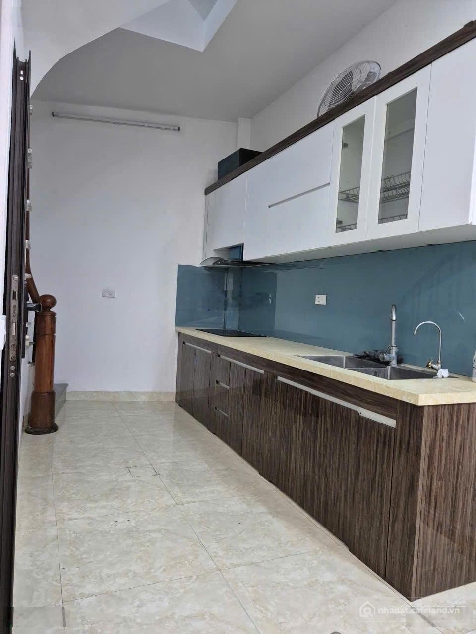 Bán nhà riêng: Bán nhà 5 tầng cuối đường Nguyễn Khuyến ngay New Skyline -Hồ Văn 