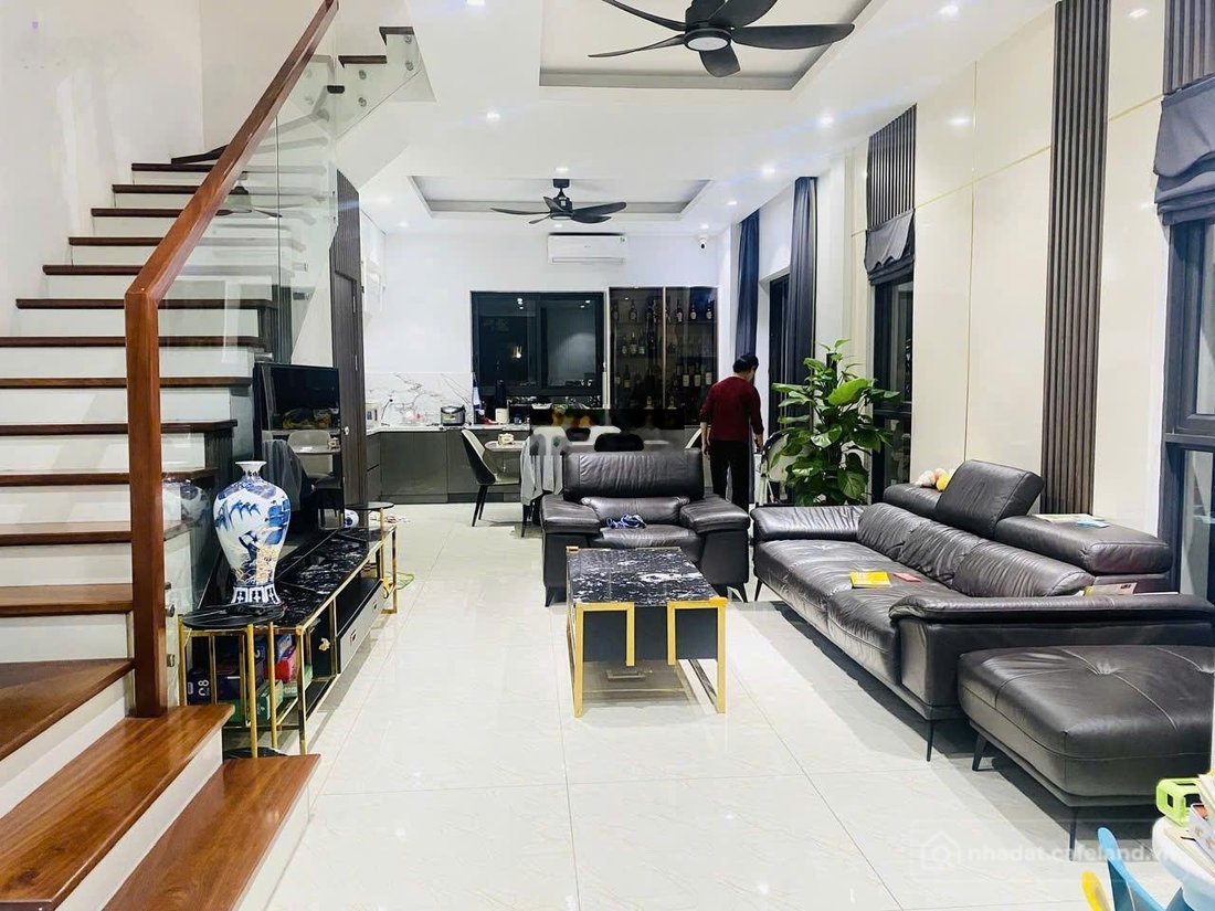 Bán biệt thự: Bán biệt thự Vinhomes Thăng Long căn 129 m² giá 27 tỷ (thương lượn