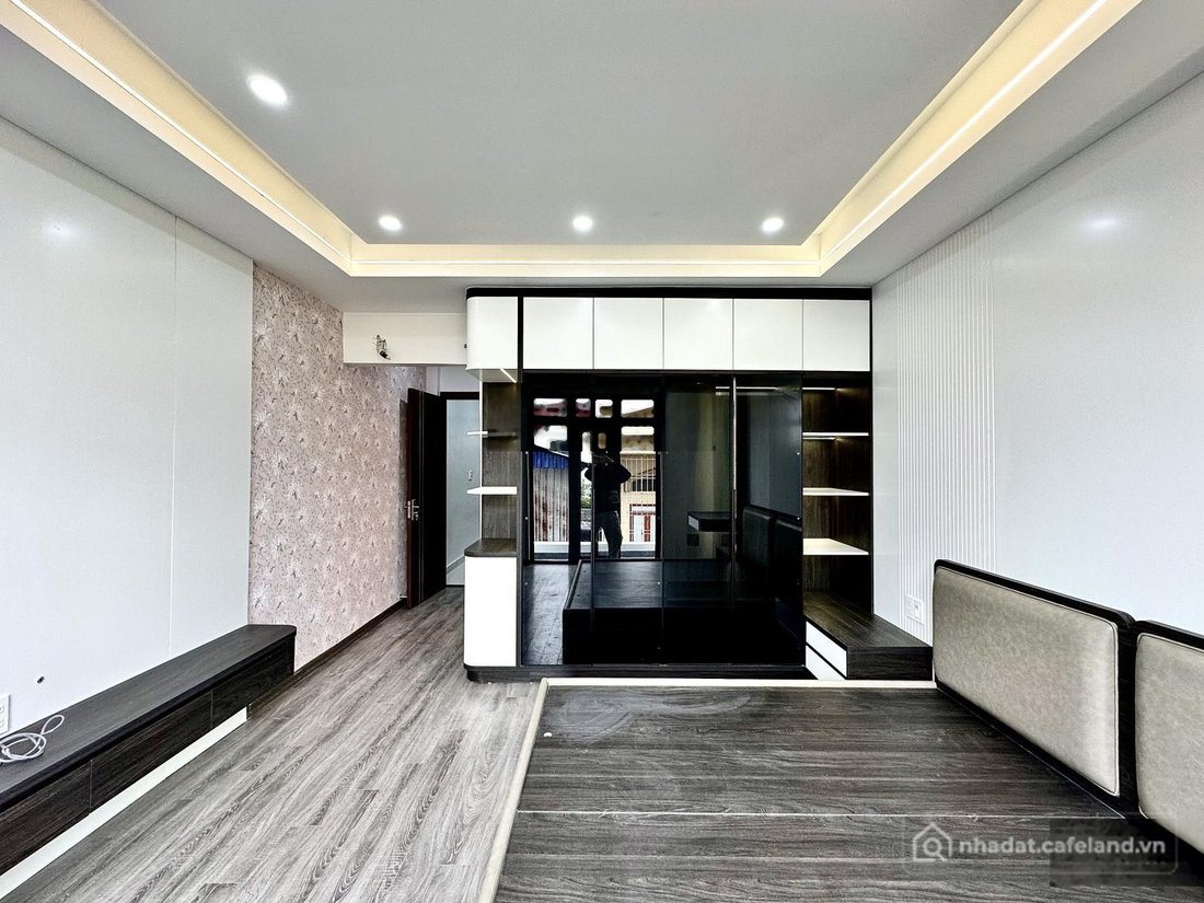 Bán nhà riêng: Nhà 5 tầng thang máy phố Hùng Vương - Gần Hoàng Huy Riverside - ô