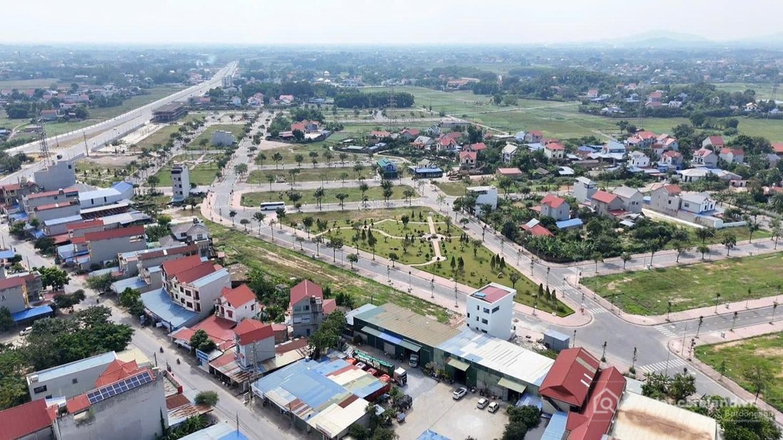 Bán đất thổ cư: Bán gấp Đất nền dự án siêu hot tại Khu đô thị Tấn Đức JSC, 2,3 t