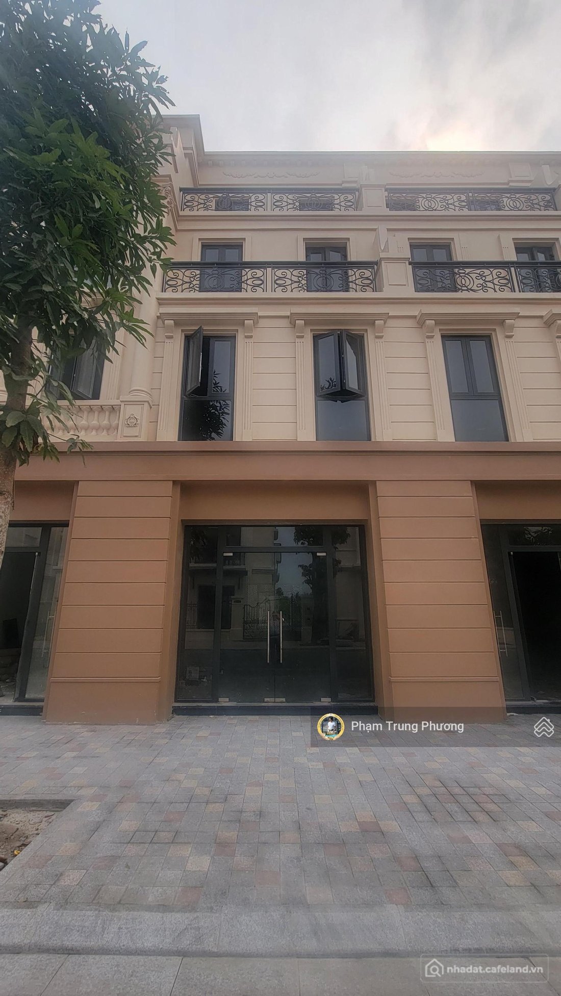 Bán nhà phố dự án: Liền kề/Shophouse 2 Mặt Tiền Vinhomes Royal Island Giá Sốc 12