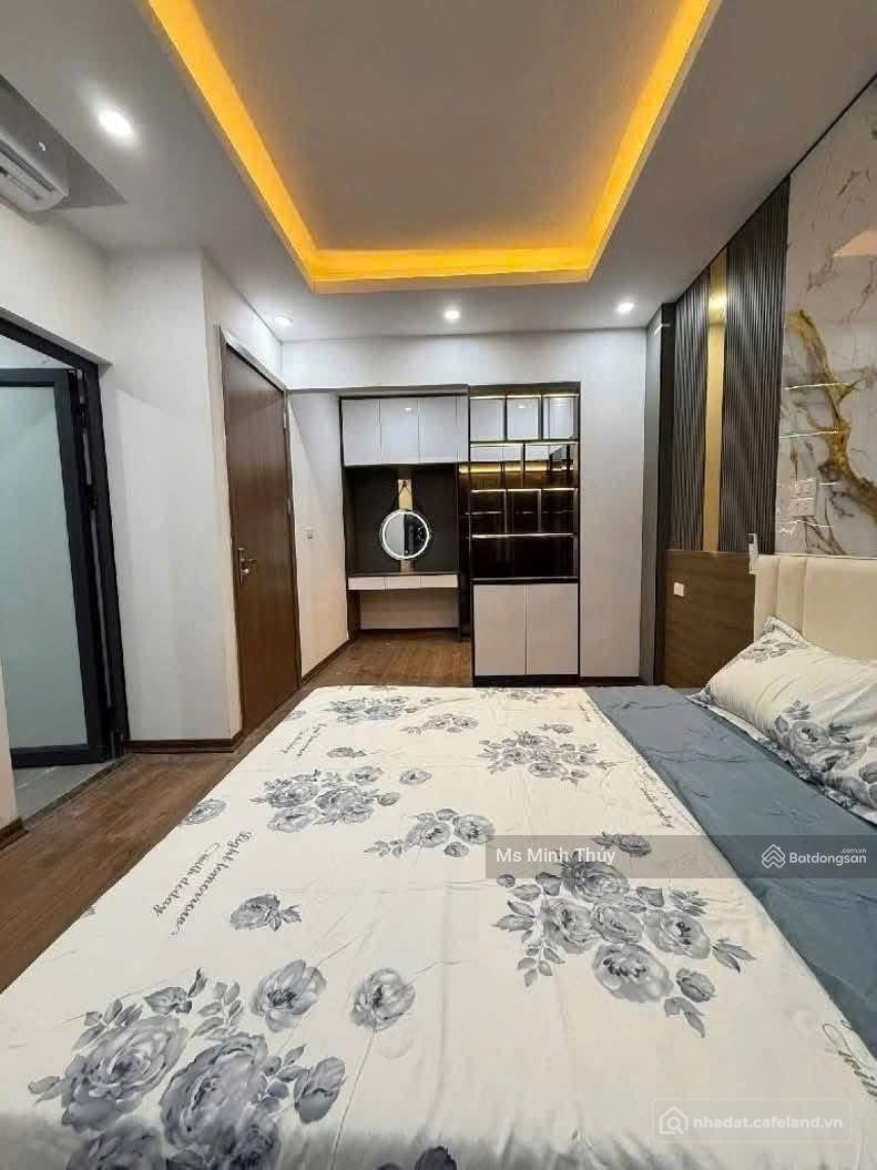 Bán biệt thự: Giảm ngay 500 triệu cho ai mua nhà 5 tầng 100m2, mặt tiền 20m tại 