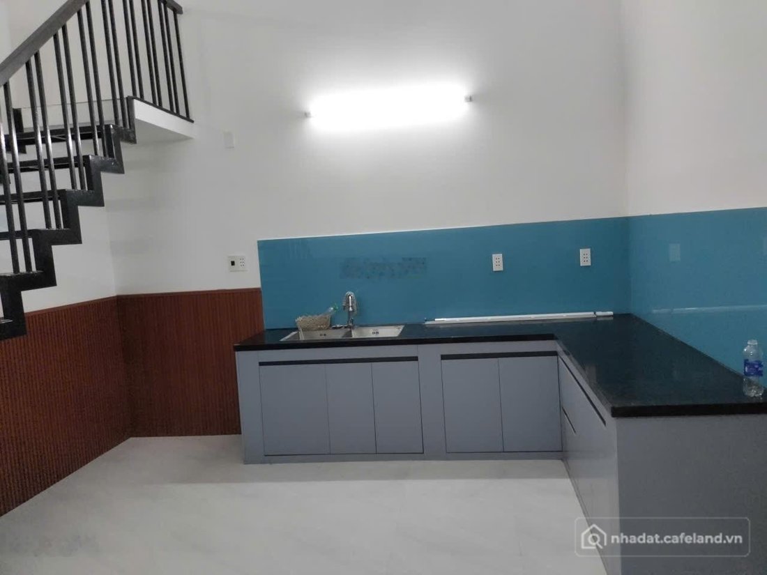 Bán nhà riêng: Nhà kiệt Nguyễn Công Hoan 100m² rộng hiếm, cấp 4 gác lửng, vào ở 