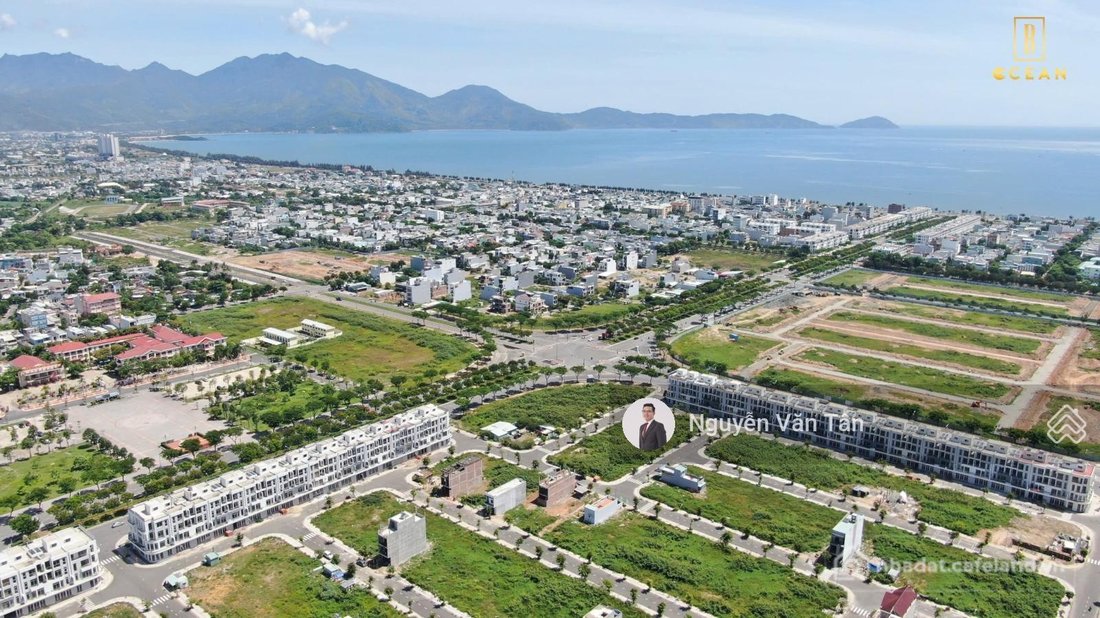 Bán nhà phố dự án: Hoa hậu lô góc 2 mặt tiền Futa Kim Phát - đối diện công viên 