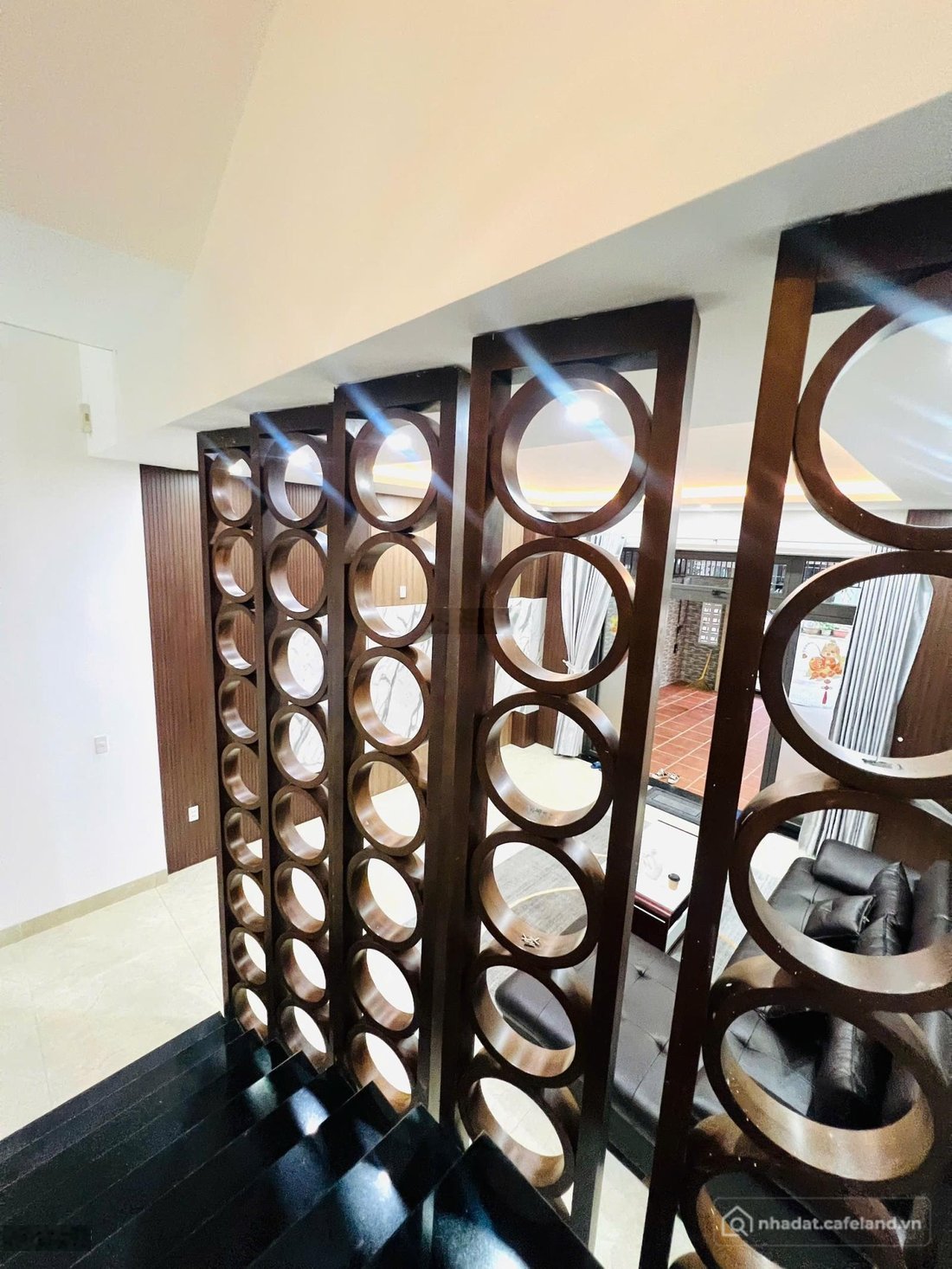 Bán nhà riêng: Nhà 3 tầng đẹp siêu vip khu đô thị sinh thái hoà xuân .lh em 0935