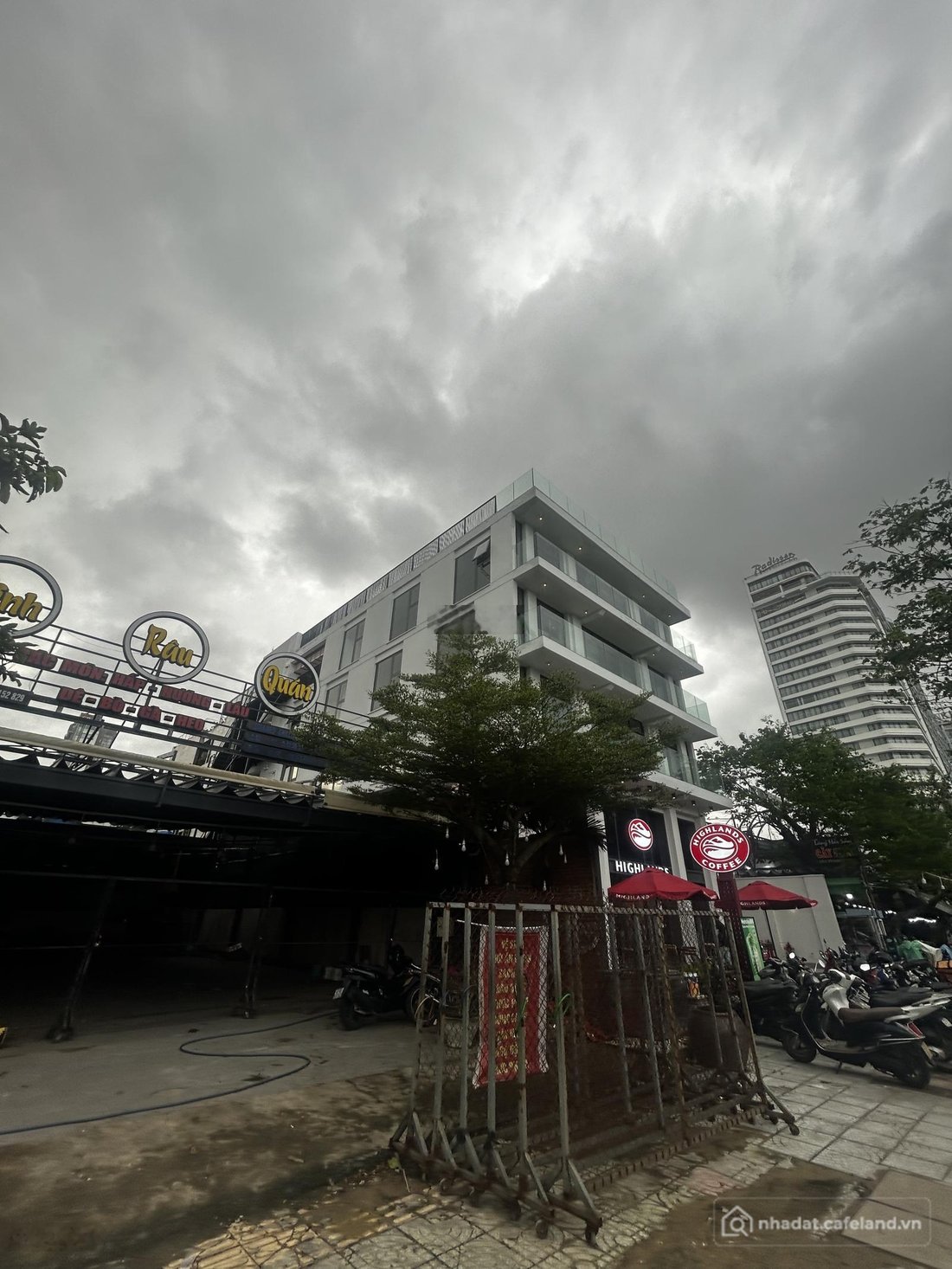 Bán đất thổ cư: Chính chủ cần bán lô đất biển xây khách sạn mặt biển Võ Nguyên G