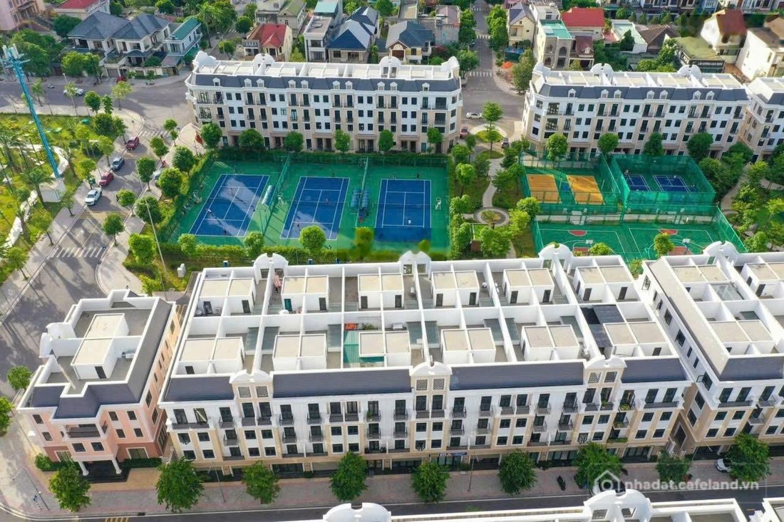 Bán nhà phố dự án: 1 căn rẻ có sổ - Shophouse Vincom Nam Đông Hà đối lưng Công v