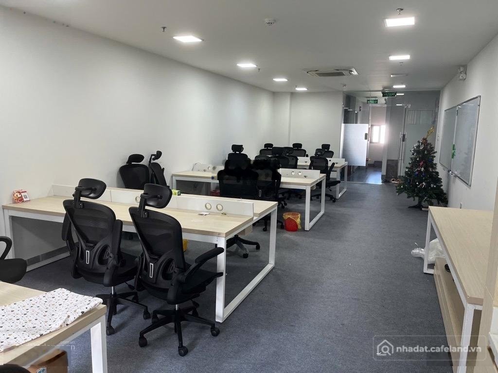 Bán nhà riêng: Bán tòa nhà kinh doanh tổ hợp sát Monarchy dòng tiền 100tr/ tháng