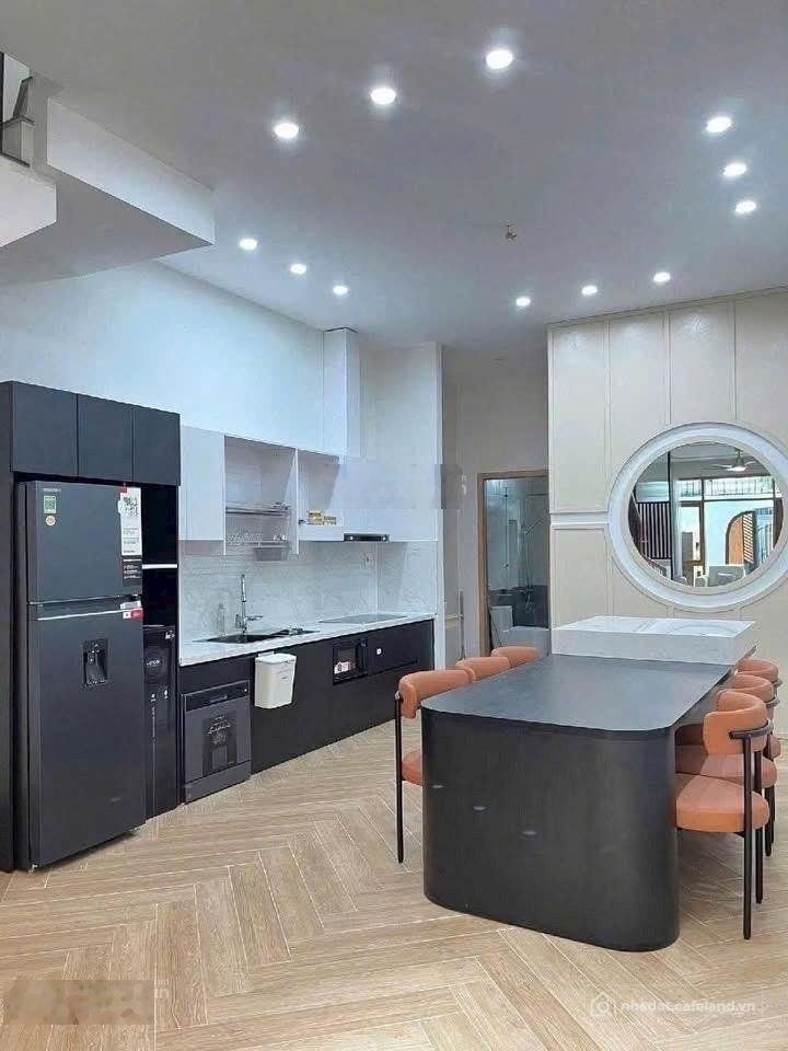 Bán nhà riêng: Nhà mặt phố đường 5m5, xây dựng 3 tầng 97m2 đất khu Mỹ An (sông H