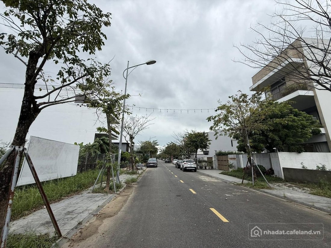 Bán đất thổ cư: Chính chủ cần bán lô vip nhất euro village 2 - trung tâm giá tốt