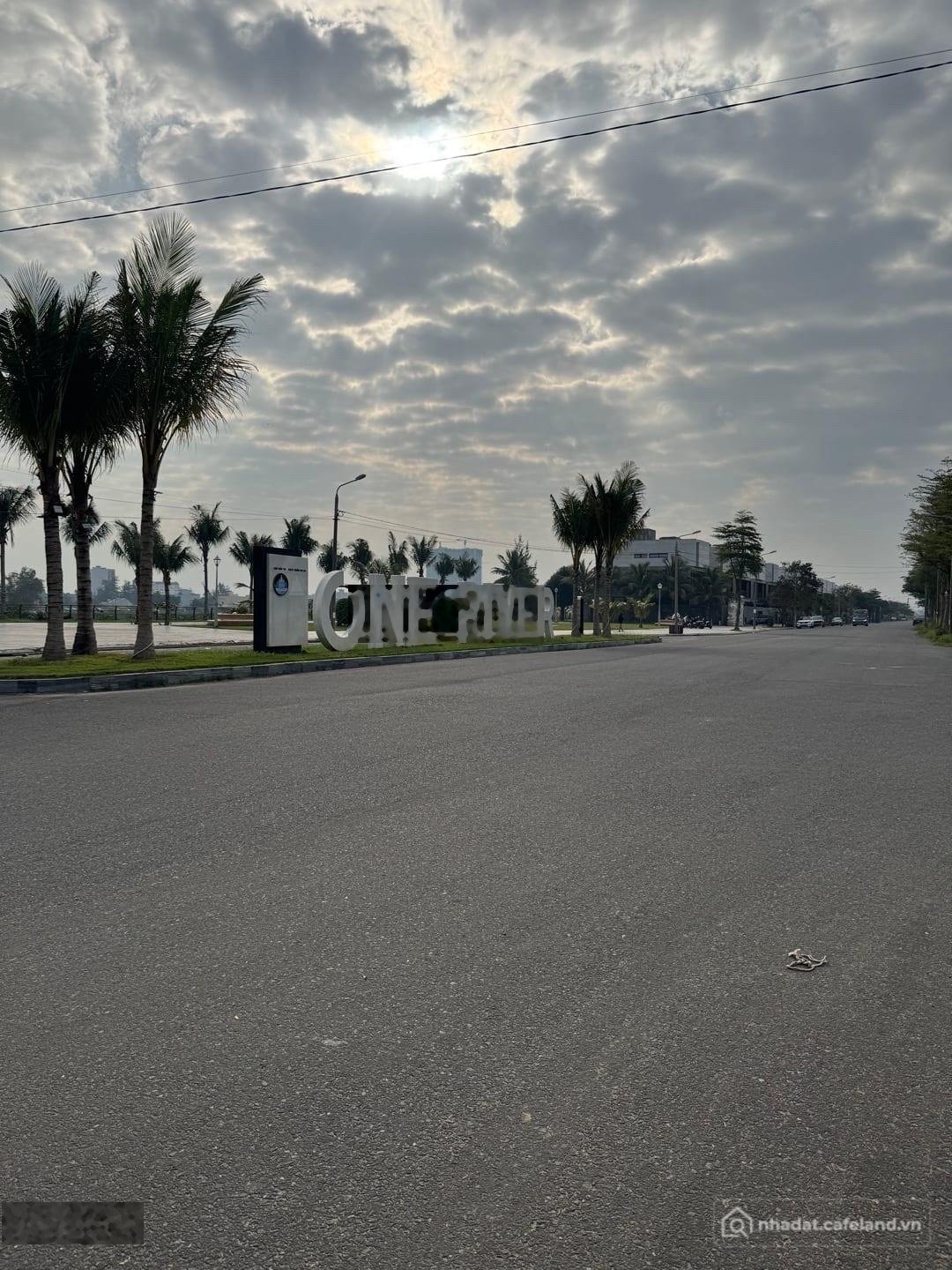 Bán đất thổ cư: Siêu phẩm 324m2 lô góc 2 mặt tiền khu đô thị cao cấp phú mỹ an n